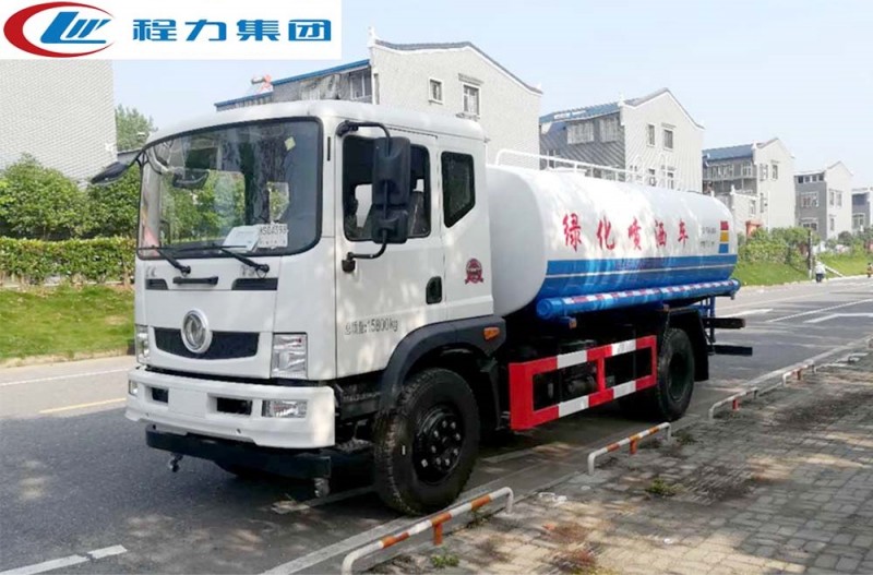 東風(fēng)御虎T3新款10噸灑水車(chē)
