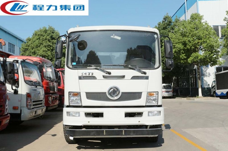 東風(fēng)御虎T3新款10噸灑水車(chē)