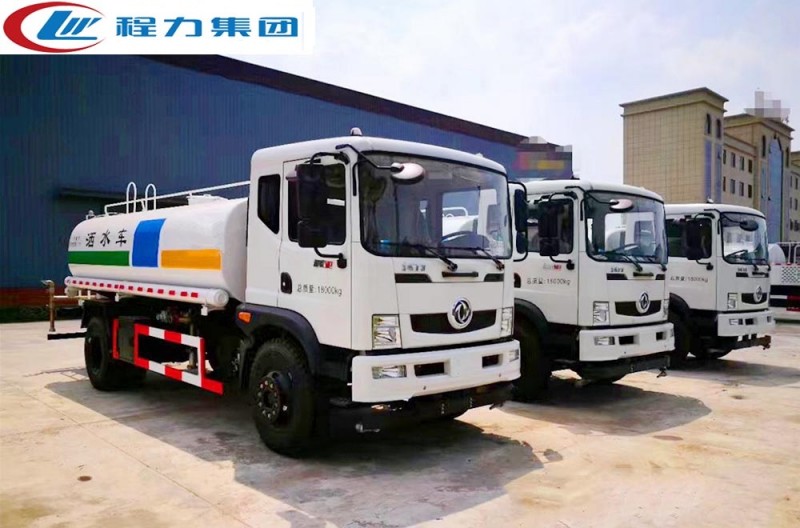 東風(fēng)御虎T3新款10噸灑水車(chē)