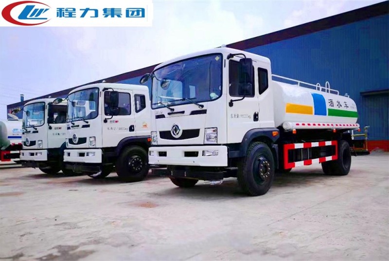 東風(fēng)御虎T3新款10噸灑水車(chē)