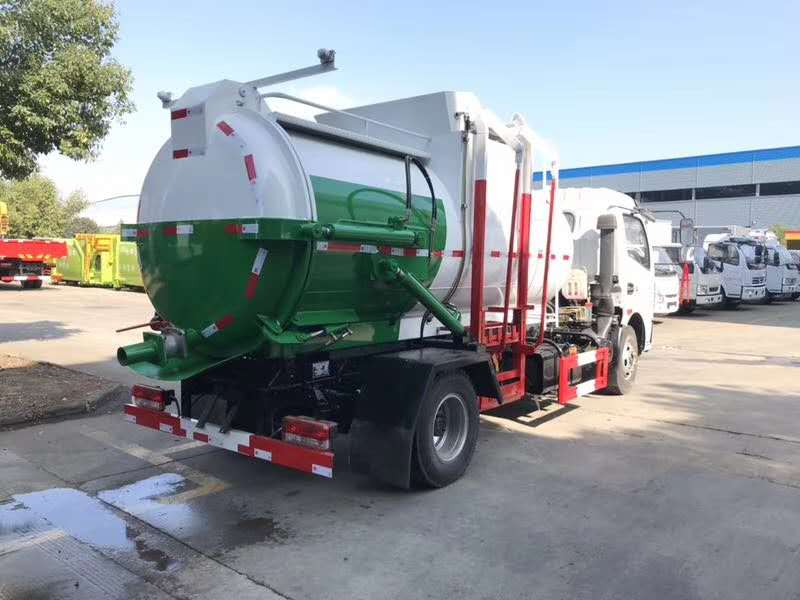 東風(fēng)大多利卡6方餐廚垃圾車