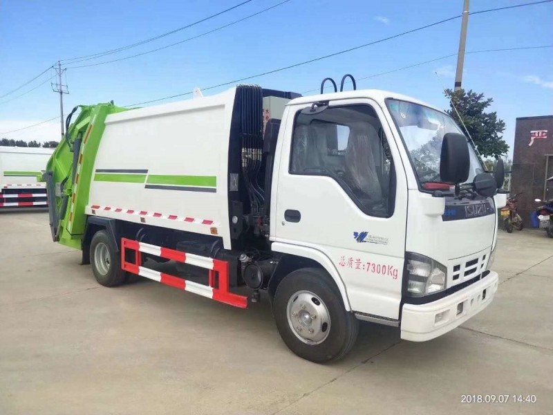 五十鈴4-6方壓縮垃圾車