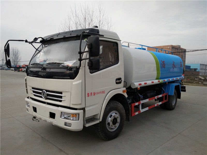 東風多利卡(9.5方)綠化噴灑車