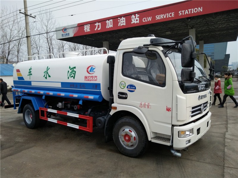 東風(fēng)多利卡(8方)灑水車 東風(fēng)多利卡(8方)灑水車圖片