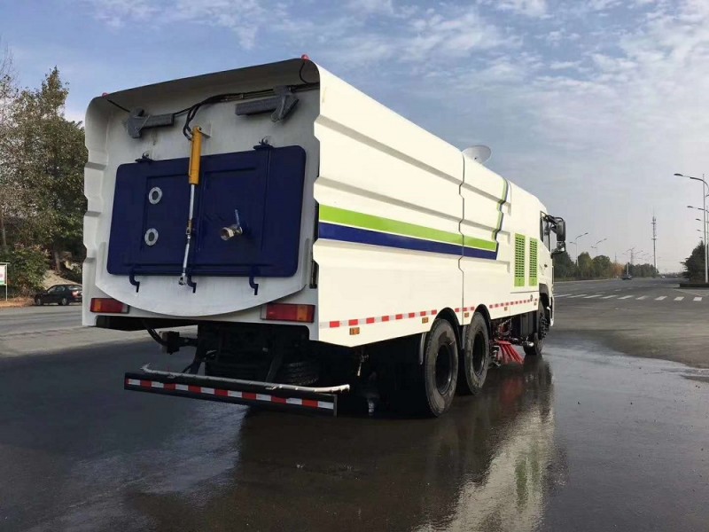 東風(fēng)天龍后雙橋22方洗掃車