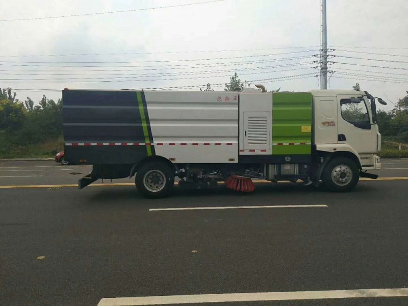 東風柳汽12方洗掃車