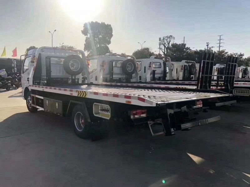 東風(fēng)凱普特一拖二清障車(chē)