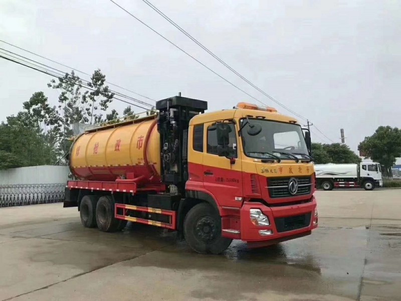 東風天龍后八輪清洗吸污車(20-22方)