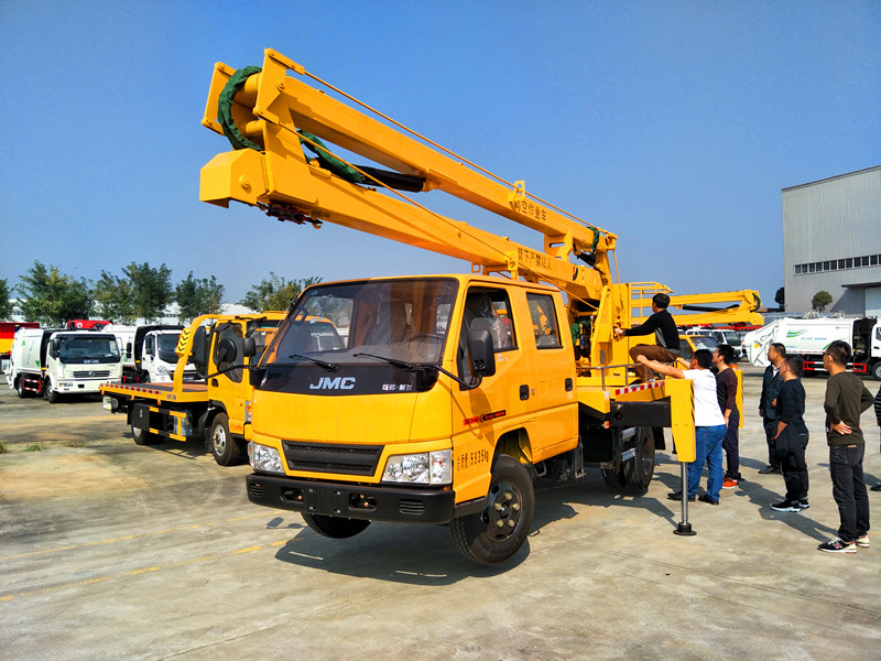 江鈴雙排12米藍牌高空作業車 江鈴雙排12米藍牌高空作業車圖片