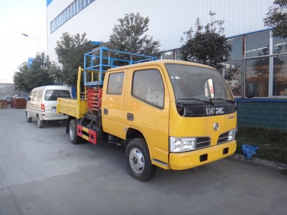 東風雙排座8-10米平臺升降高空作業車 東風雙排座8-10米平臺升降高空作業車圖片