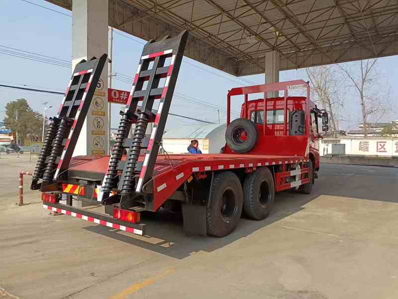 東風D3L后八輪平板運輸車 東風D3L后八輪平板運輸車圖片